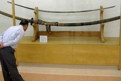 Японский меч XV века Норимицу Одачи, длина которого под четыре метра