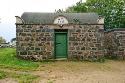 Темница на острове Сарк: история самой маленькой тюрьмы в мире