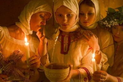 Крестьянские гадания на Руси: как предсказывали будущее и искали ответы на сложные вопросы