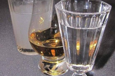 В чем межу водкой и самогоном разница?