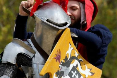 Почему лучшие турнирные шлемы Средневековья не для войны