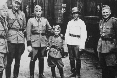 Алекс Курзем: как советский еврейский мальчик стал сыном полка СС
