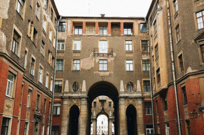 Аренда квартир в дореволюционной России: какими были доходные дома для элиты и как жилось постояльцам