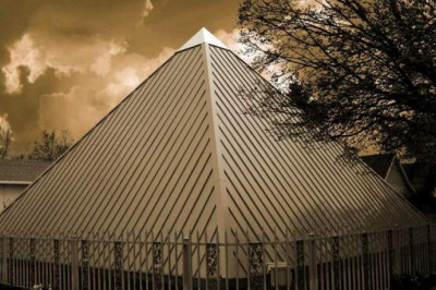 Американский культ SUMMUM: мумификация и медитации под бухлом