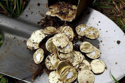 Клад в ящике для ланча и еще 6 внезапных находок, которые обогатили своих хозяев