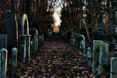 Легенды самых мистических могил