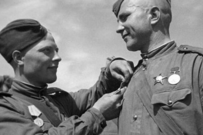 Зачем красноармейцы массово носили пилотки, если толку от них было немного