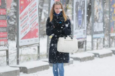 Если ходить без шапки, мозги застудятся: 8 страшилок из детства, в которые мы до сих пор верим