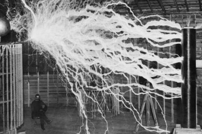 Талант и Танат: Томас Эдисон, Исаак Ньютон и Джек Парсонс в поисках чуда