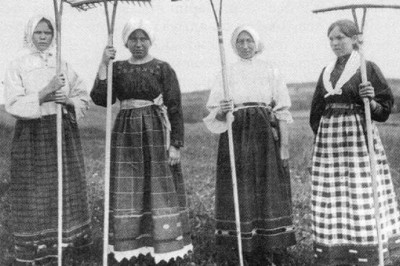 Жизнь крестьянок в царской России: почему деревенские женщины выглядели в 30 лет на 40, а в 60 лет... тоже на 40