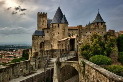 Как жители средневековых замков выдерживали многомесячные осады