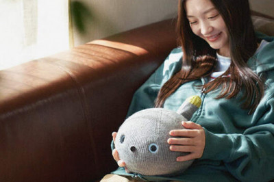 Как выглядит японская робот-кошка, которая умеет пукать