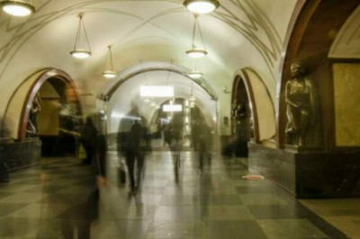 Вход в царство Сатаны и временной сдвиг: откуда появились слухи, что в московском метро много призраков