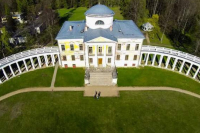 Усадьба Знаменское-Раёк: история здания