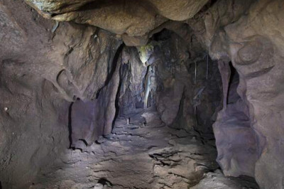 В гибралтарской пещере обнаружили потайную камеру