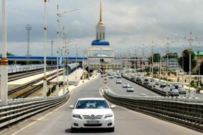 Почему в Туркменистане запрещены черные автомобили?